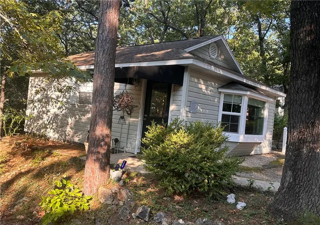 Photo 3 of Sale Pending at 273 Windsong Ln, Eureka Springs, AR 72631 | MLS# 1360695 | Listing updated on 2026-09-02