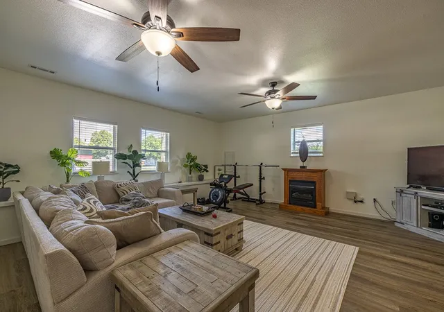 Photo 2 of Single family home for sale at 203 S Neal St, Prairie Grove, AR 72753 | MLS# 1360489 | Listing updated on 2026-09-02