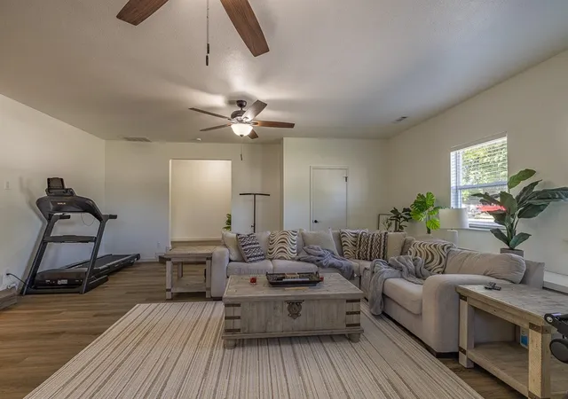 Photo 4 of Single family home for sale at 203 S Neal St, Prairie Grove, AR 72753 | MLS# 1360489 | Listing updated on 2026-09-02