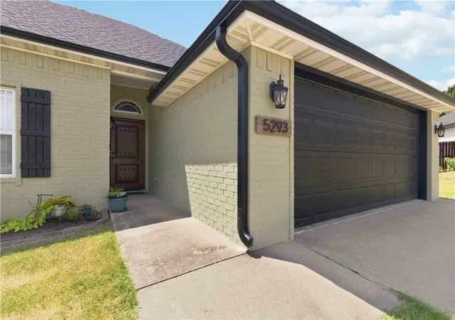 Photo 3 of Single family home for sale at 5293 Baugh Ave, Springdale, AR 72762 | MLS# 1360854 | Listing updated on 2026-09-02