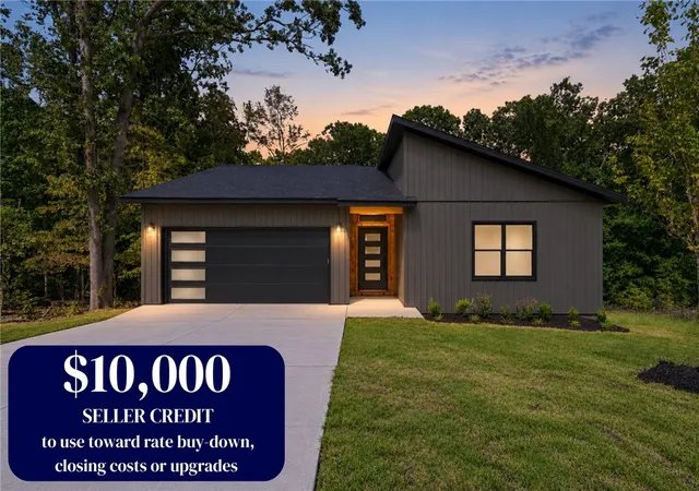 Photo 1 of Single family home for sale at 12 Grampian Ln, Bella Vista, AR 72715 | MLS# 1360908 | Listing updated on 2026-10-17
