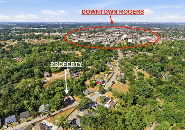 Photo 2 of Sale Pending at 608 S Cresent St, Rogers, AR 72756 | MLS# 1360860 | Listing updated on 2026-09-04