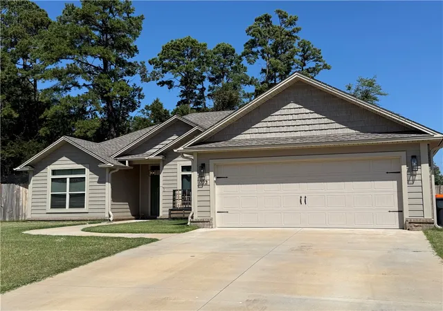 Photo 1 of Single family home for sale at 222 Promenade Cir, Russellville, AR 72801 | MLS# 1360899 | Listing updated on 2026-09-04