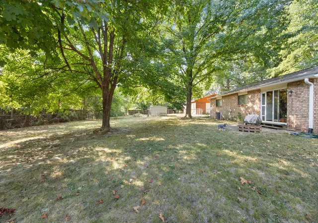 Photo 3 of Single family home for sale at 2816 Susan Carol Ln, Fayetteville, AR 72703 | MLS# 1360664 | Listing updated on 2026-09-03