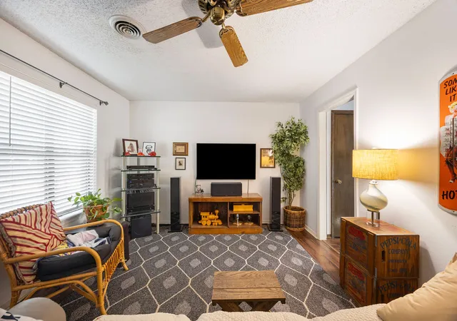 Photo 3 of Single family home for sale at 2816 Susan Carol Ln, Fayetteville, AR 72703 | MLS# 1360664 | Listing updated on 2026-09-03