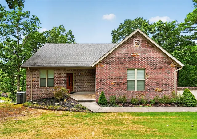 Photo 2 of Single family home for sale at 41 Village Rd, Rogers, AR 72756 | MLS# 1360348 | Listing updated on 2026-09-06