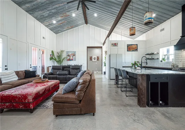 Photo 3 of Single family home for sale at 490 Nw Holland Ave, Gentry, AR 72734 | MLS# 1360997 | Listing updated on 2026-09-04