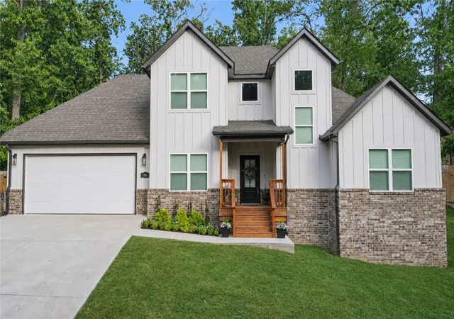 Photo 1 of Single family home for sale at 86 Rillington Dr, Bella Vista, AR 72714 | MLS# 1360891 | Listing updated on 2026-09-04