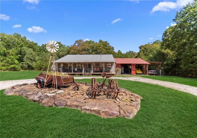 Photo 3 of Single family home for sale at 12107 Volcano Rd, West Fork, AR 72774 | MLS# 1360097 | Listing updated on 2026-10-09