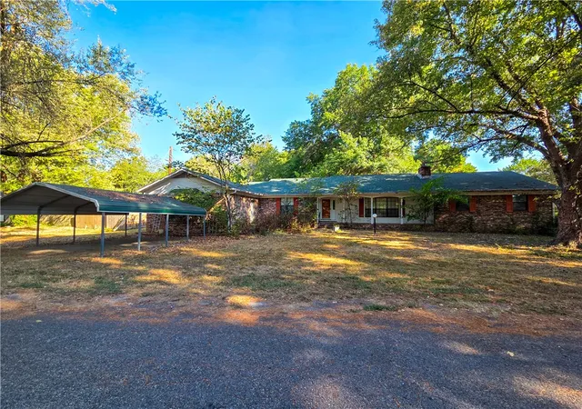 Photo 2 of Single family home for sale at 25 N Crider Ave, Fayetteville, AR 72701 | MLS# 1361020 | Listing updated on 2026-09-04