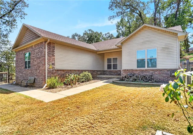 Photo 2 of Single family home for sale at 10405 Arroyo Ln, Dardanelle, AR 72834 | MLS# 1360930 | Listing updated on 2026-09-03