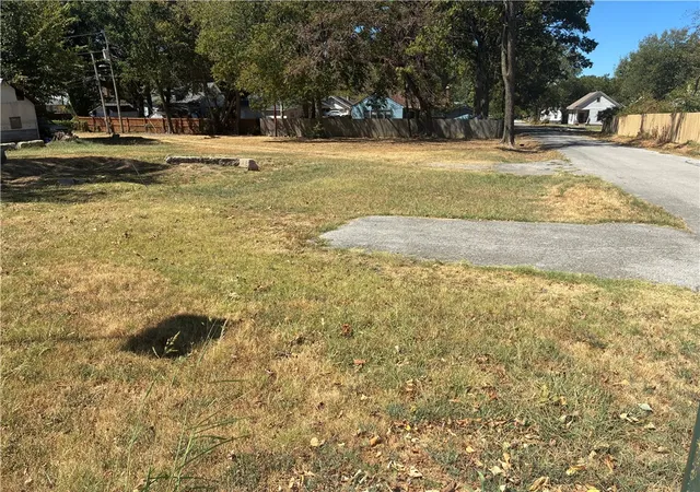 Photo 2 of Land for sale at 602 Washington St, Siloam Springs, AR 72761 | MLS# 1361054 | Listing updated on 2026-09-04