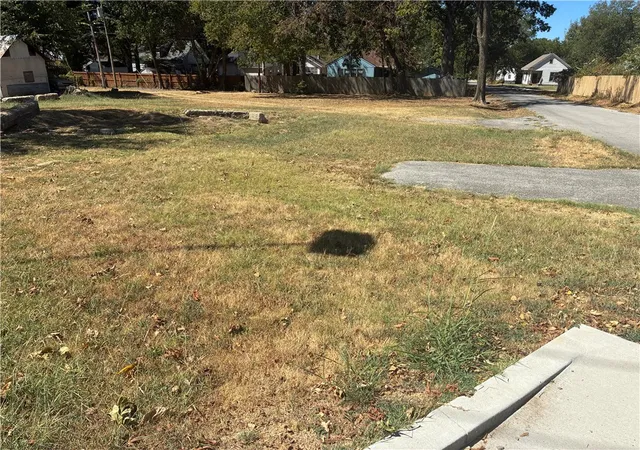Photo 3 of Land for sale at 602 Washington St, Siloam Springs, AR 72761 | MLS# 1361054 | Listing updated on 2026-09-04