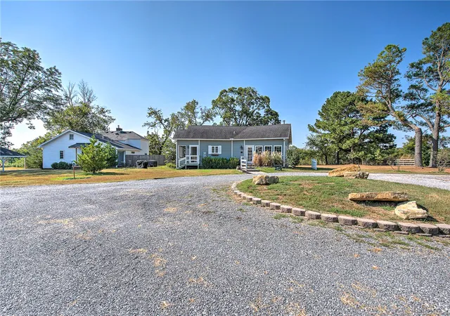 Photo 3 of Single family home for sale at 824 Ar 12, Bentonville, AR 72713 | MLS# 1360647 | Listing updated on 2026-09-04