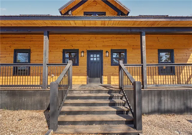 Photo 3 of Single family home for sale at 517 Nc 6065, Jasper, AR 72641 | MLS# 1361040 | Listing updated on 2026-09-30