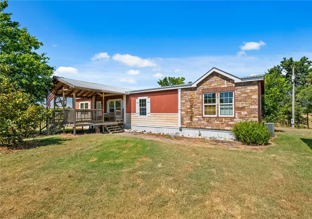 Photo 2 of House for sale at 21396 Griggs Rd, Springdale, AR 72762 | MLS# 1360977 | Listing updated on 2026-09-04