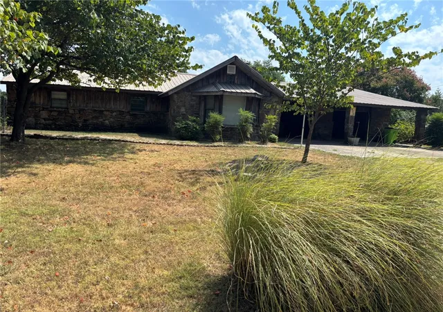 Photo 1 of Single family home for sale at 525 Zion St, Lowell, AR 72745 | MLS# 1361136 | Listing updated on 2026-09-14