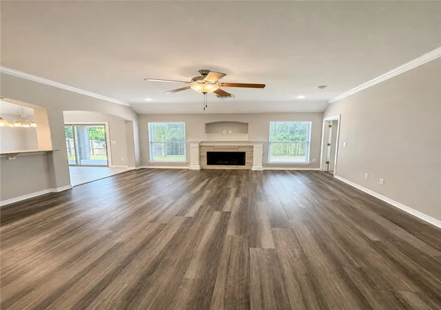 Photo 3 of Sale Pending at 910 Silverthorn Dr, Centerton, AR 72719 | MLS# 1361095 | Listing updated on 2026-09-12