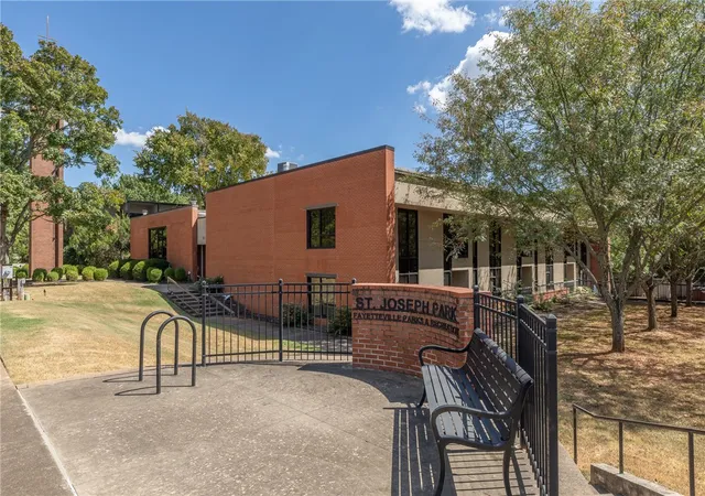 Photo 1 of Sale Pending at 313 E Lafayette St #303, Fayetteville, AR 72701 | MLS# 1361091 | Listing updated on 2026-09-11