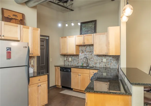 Photo 3 of Sale Pending at 313 E Lafayette St #303, Fayetteville, AR 72701 | MLS# 1361091 | Listing updated on 2026-09-11