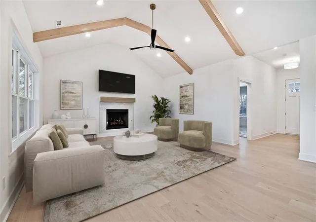 Photo 3 of Single family home for sale at 229 Stoneykirk Dr, Bella Vista, AR 72715 | MLS# 1361094 | Listing updated on 2026-09-10