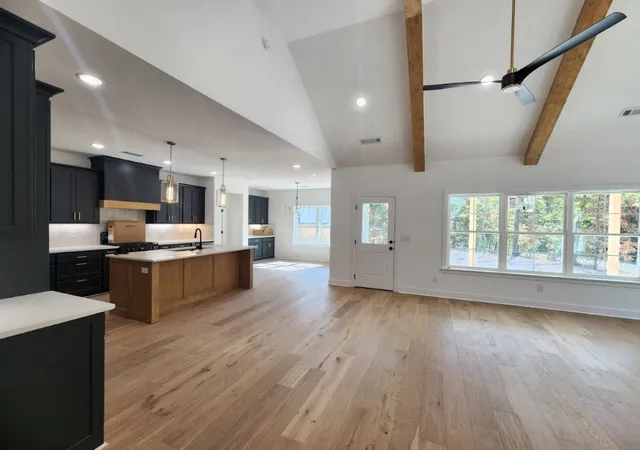 Photo 4 of Single family home for sale at 229 Stoneykirk Dr, Bella Vista, AR 72715 | MLS# 1361094 | Listing updated on 2026-09-10