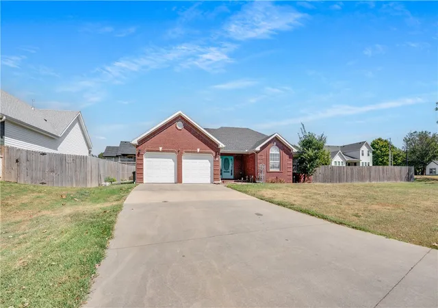 Photo 1 of Single family home for sale at 808 E Parks St, Prairie Grove, AR 72753 | MLS# 1360701 | Listing updated on 2026-09-04