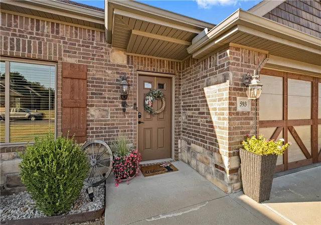 Photo 3 of Single family home for sale at 593 Parkside Cvs, Springdale, AR 72764 | MLS# 1360707 | Listing updated on 2026-09-08