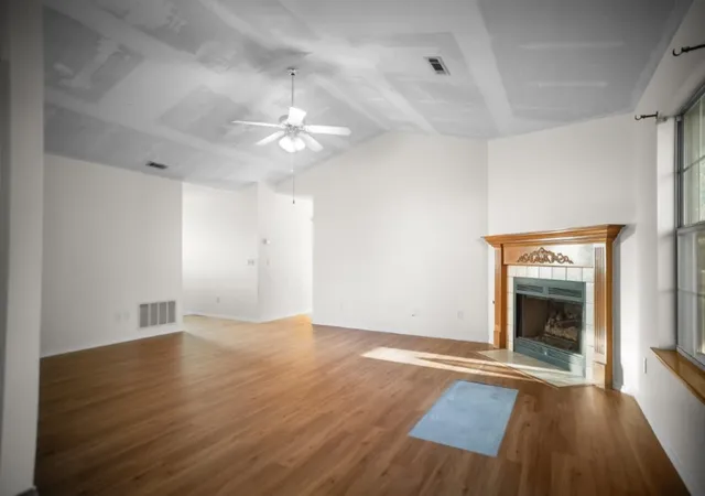Photo 3 of Sale Pending at 1015 N 26th Street, Rogers, AR 72756 | MLS# 1361084 | Listing updated on 2026-09-09