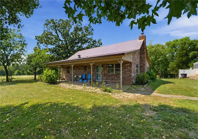 Single family home for sale at 432 Cr 3355, Clarksville, AR 72830 | MLS# 1361172