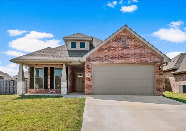 Photo 1 of Single family home for sale at 2405 Graham Ln, Pea Ridge, AR 72751 | MLS# 1361165 | Listing updated on 2026-09-05
