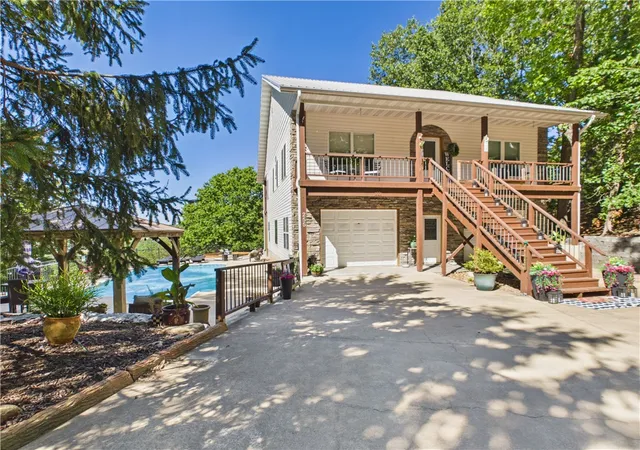 Photo 2 of Single family home for sale at 95 Wildlife Trl, Branson, MO 65616 | MLS# 1361248 | Listing updated on 2026-10-05