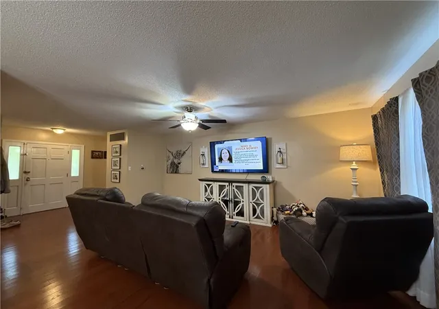 Photo 3 of Single family home for sale at 1612 Brentwood Dr, Harrison, AR 72601 | MLS# 1361106 | Listing updated on 2026-09-05