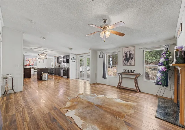 Photo 3 of Manufactured home for sale at 649 Madison 7617, Huntsville, AR 72740 | MLS# 1361148 | Listing updated on 2026-09-05