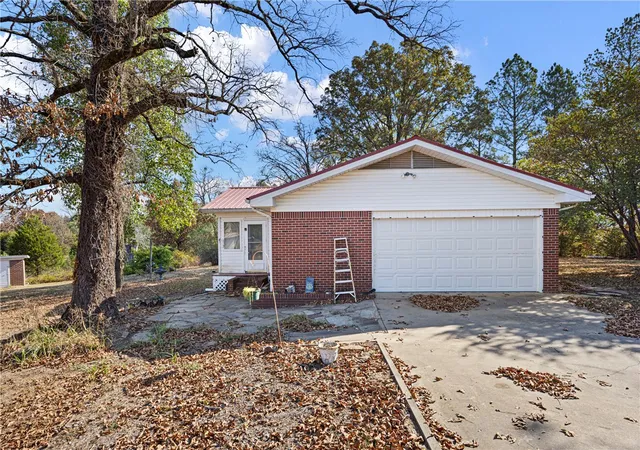 Photo 3 of Single family home for sale at 4608 Deer Trak Trl, Ozark, AR 72949 | MLS# 1361163 | Listing updated on 2026-09-05