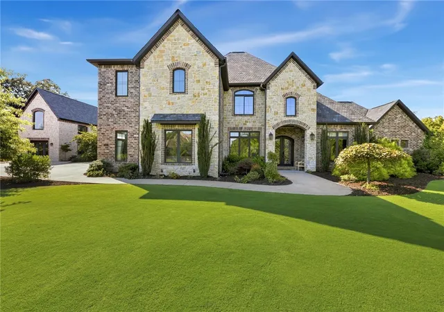 Photo 2 of Sale Pending at 11321 Pembrook Cir, Bentonville, AR 72712 | MLS# 1360808 | Listing updated on 2026-09-12