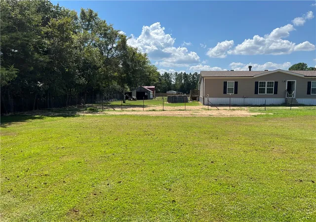 Photo 3 of Manufactured home for sale at 237 Glenn Rd, Clinton, AR 72031 | MLS# 1361252 | Listing updated on 2026-09-05