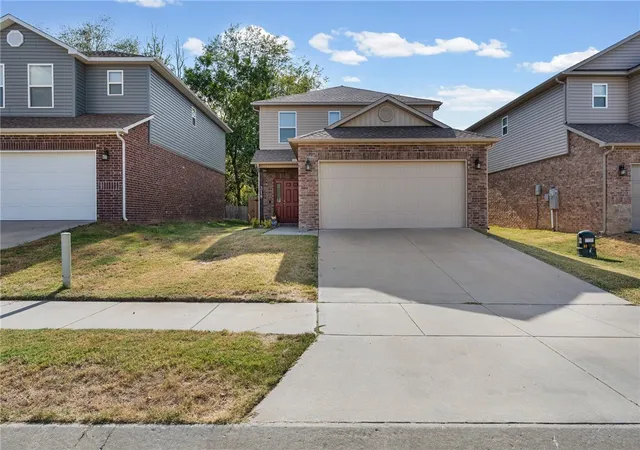 Photo 1 of Single family home for sale at 318 Mayflower St, Lowell, AR 72745 | MLS# 1361140 | Listing updated on 2026-09-14