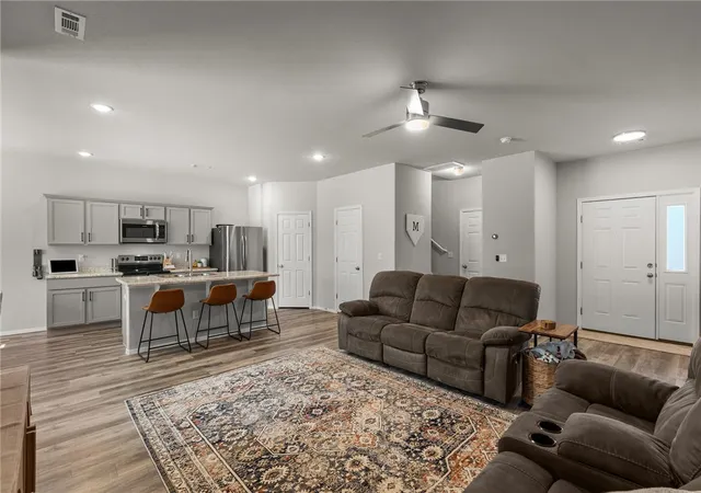 Photo 4 of Single family home for sale at 318 Mayflower St, Lowell, AR 72745 | MLS# 1361140 | Listing updated on 2026-09-14