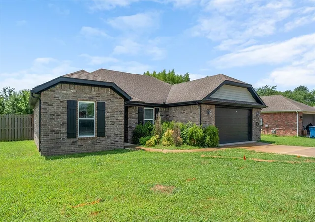 Photo 1 of Single family home for sale at 519 Eagle Dr, Gravette, AR 72736 | MLS# 1361259 | Listing updated on 2026-09-05