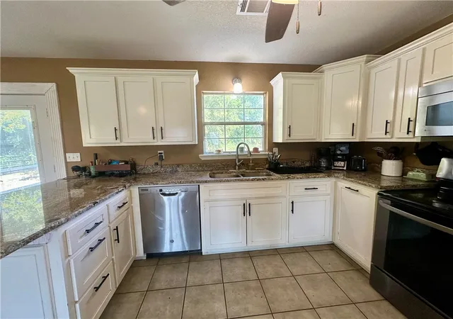 Photo 3 of Single family home for sale at 370 Jennings Rd, Russellville, AR 72802 | MLS# 1361280 | Listing updated on 2026-09-28