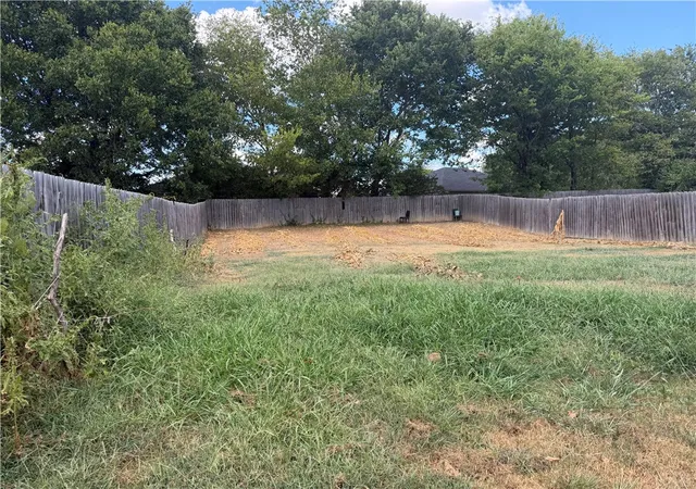 Photo 3 of House for sale at 3696 Green Acres Rd, Springdale, AR 72764 | MLS# 1361230 | Listing updated on 2026-09-09
