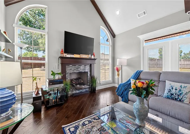 Photo 4 of Single family home for sale at 2105 NW Small Oaks St, Bentonville, AR 72712 | MLS# 1360919 | Listing updated on 2026-09-06