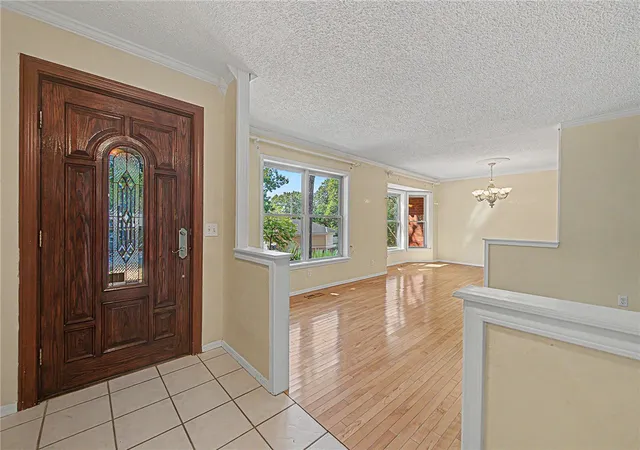 Photo 2 of Sale Pending at 21 Kensington Dr, Bella Vista, AR 72715 | MLS# 1361114 | Listing updated on 2026-09-14