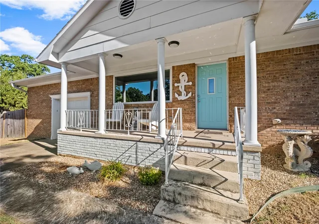 Photo 3 of Single family home for sale at 336 Eastwood Dr, Prairie Grove, AR 72753 | MLS# 1361043 | Listing updated on 2026-09-12