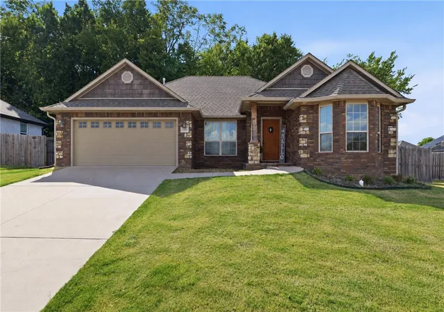 Photo 1 of Single family home for sale at 1181 Sundowner Ranch Ave, Prairie Grove, AR 72753 | MLS# 1361321 | Listing updated on 2026-09-06