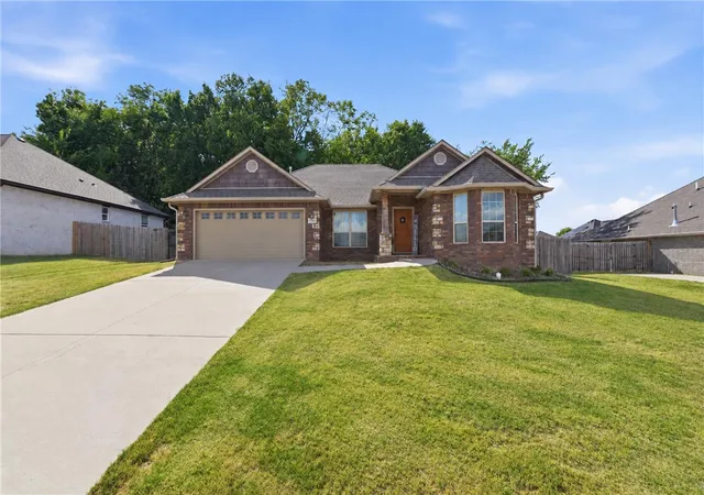 Photo 3 of Single family home for sale at 1181 Sundowner Ranch Ave, Prairie Grove, AR 72753 | MLS# 1361321 | Listing updated on 2026-09-06