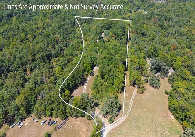 Photo 3 of Single family home for sale at 25940 Farm Rd 1070, Seligman, MO 65745 | MLS# 1361309 | Listing updated on 2026-09-06