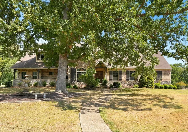 Photo 2 of Single family home for sale at 10822 Millstead Ln, Bentonville, AR 72712 | MLS# 1361332 | Listing updated on 2026-09-14