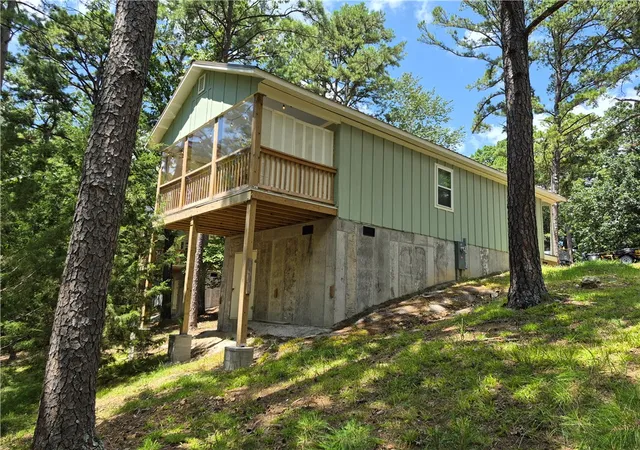 Photo 2 of Sale Pending at 1 A Cross St, Eureka Springs, AR 72632 | MLS# 1361135 | Listing updated on 2026-09-14